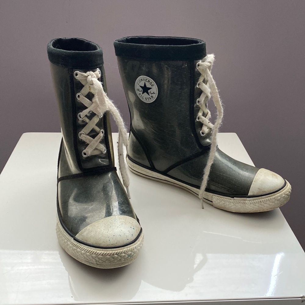 Converse rain boots. Size 4 junior. Black. Shimmering. Easy to pull on